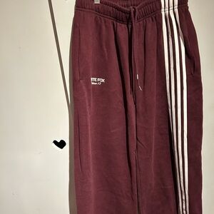 White Fox Release  15 Asalia Wide Leg
Sweatpants Plum